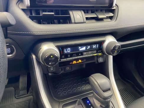 Used 2025 Toyota RAV4 XLE image 25