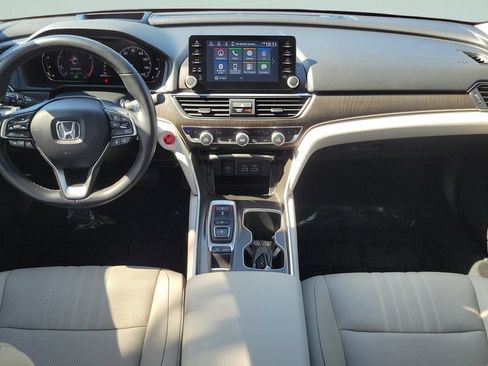 Used 2021 Honda Accord Touring image 11