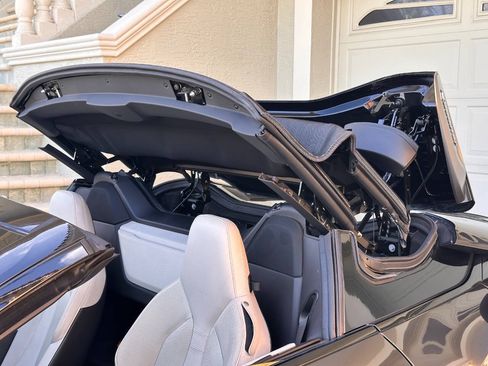 Used 2019 BMW i8 Roadster AWD/4WD image 43