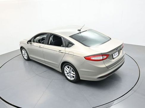 Used 2016 Ford Fusion SE FWD image 35