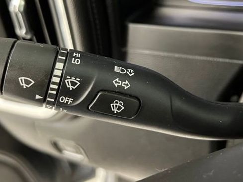 Used 2022 GMC Sierra 1500 Elevation w/ Preferred Package image 30