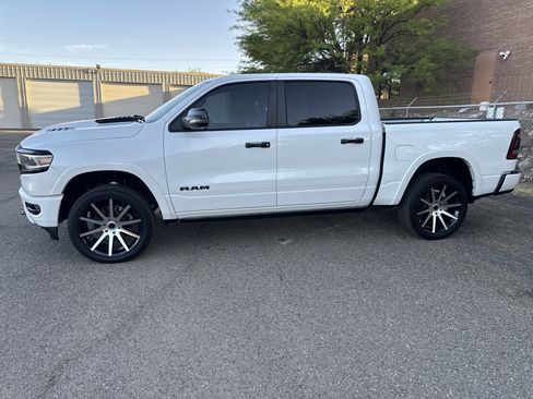Used 2023 RAM 1500 Limited w/ Night Edition AWD/4WD image 4