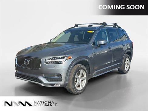 Used 2017 Volvo XC90 T5 Momentum w/ Vision Package image 1