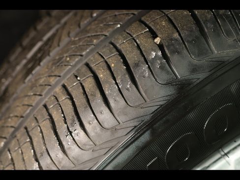 Used 2024 Chevrolet Trax LS w/ LS Convenience Package image 11