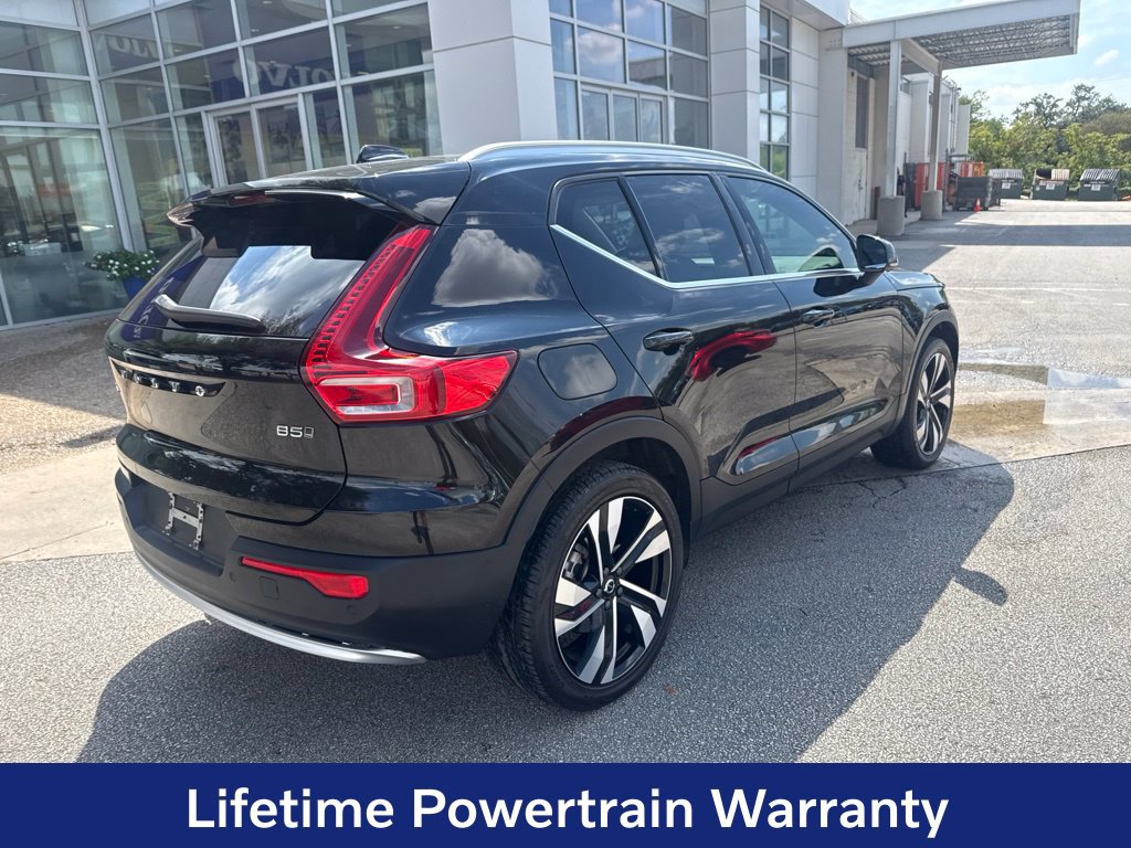 Certified 2024 Volvo XC40 B5 Plus w/ Protection Package Premier AWD/4WD image 7