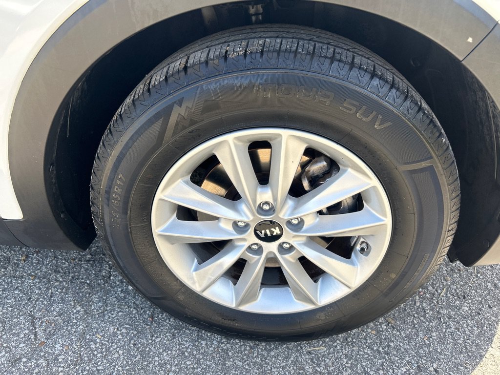 Used 2019 Kia Sorento AWD V6 image 22