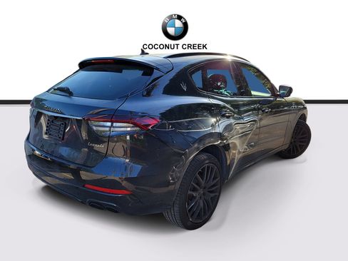 Used 2022 Maserati Levante GT AWD/4WD image 4