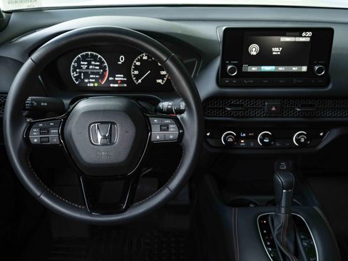 Used 2025 Honda HR-V Sport image 19
