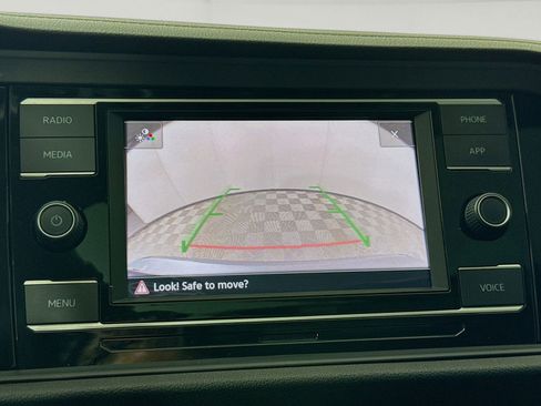 Certified 2021 Volkswagen Jetta SE w/ SE Cold Weather Package FWD image 17