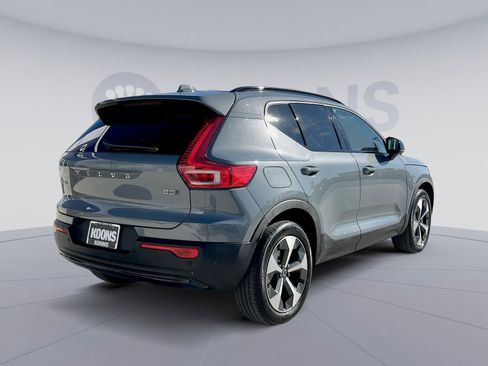 Certified 2023 Volvo XC40 B5 Plus w/ Protection Package Premier image 7
