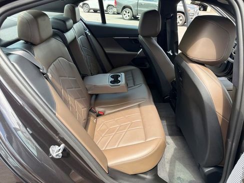 Used 2025 BMW i5 xDrive40 w/ Premium Package AWD/4WD image 39