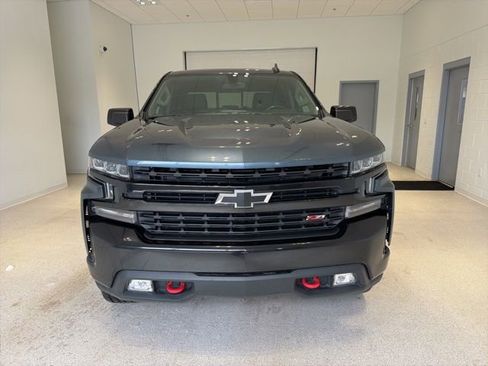 Used 2020 Chevrolet Silverado 1500 LT Trail Boss image 2