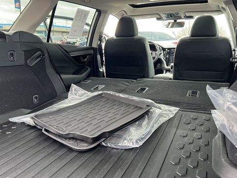 Used 2025 Subaru Outback Onyx Edition image 34