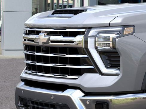 New 2026 Chevrolet Silverado 2500 LTZ w/ LTZ Premium Package image 13