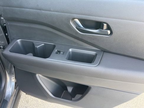 New 2025 Nissan Pathfinder SV image 23