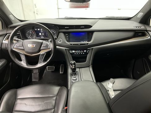 Certified 2020 Cadillac XT5 Sportv w/ Platinum Package AWD/4WD image 4
