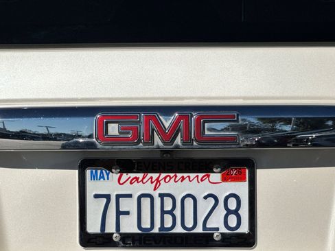 Used 2015 GMC Yukon Denali w/ Touring Package image 50