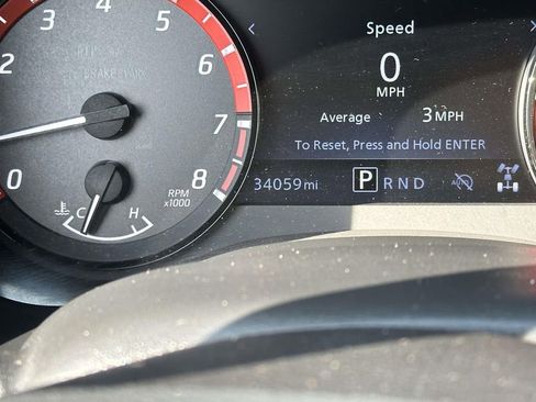 Used 2024 Nissan Frontier PRO-4X image 27