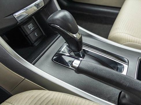 Used 2014 Honda Accord LX image 20