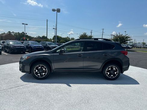 Used 2020 Subaru Crosstrek 2.0i Premium w/ Moonroof Package 1 AWD/4WD image 4