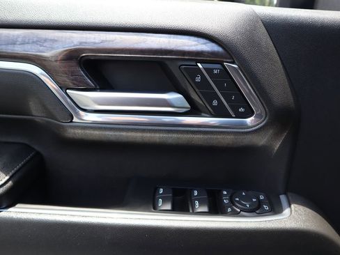 Used 2024 Chevrolet Silverado 2500 LTZ w/ LTZ Plus Package image 10