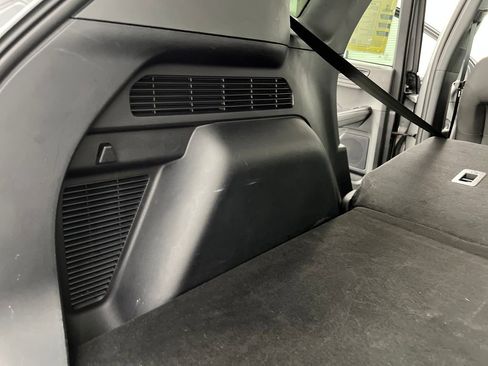 Used 2025 Ford Escape Active image 30