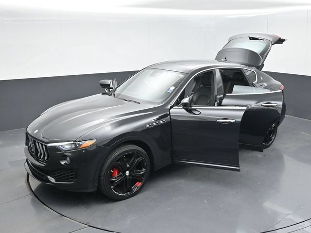 Used 2023 Maserati Levante GT AWD/4WD image 56