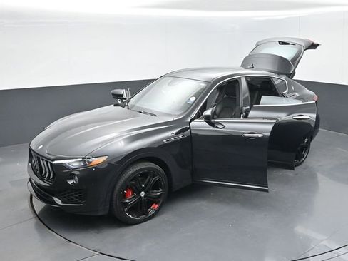 Used 2023 Maserati Levante GT AWD/4WD image 56