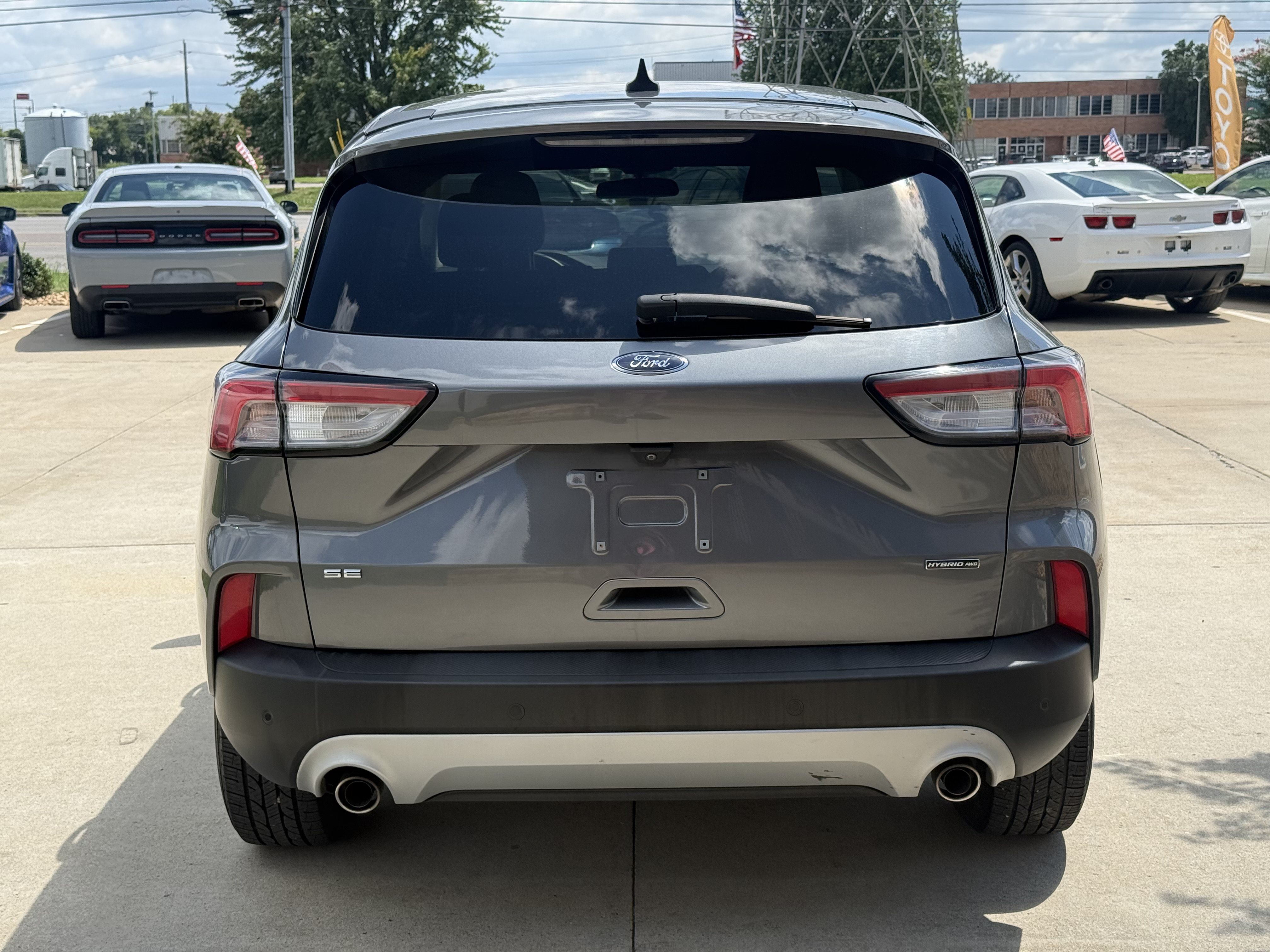 Used 2022 Ford Escape SE AWD/4WD image 6