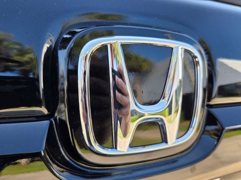 Used 2025 Honda Passport Black Edition image 16