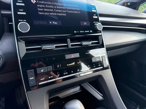 Used 2020 Toyota Avalon XSE w/ All Weather Liner Package FWD image 19