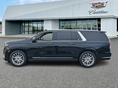 Certified 2024 Cadillac Escalade ESV Premium Luxury w/ Performance Package AWD/4WD image 2