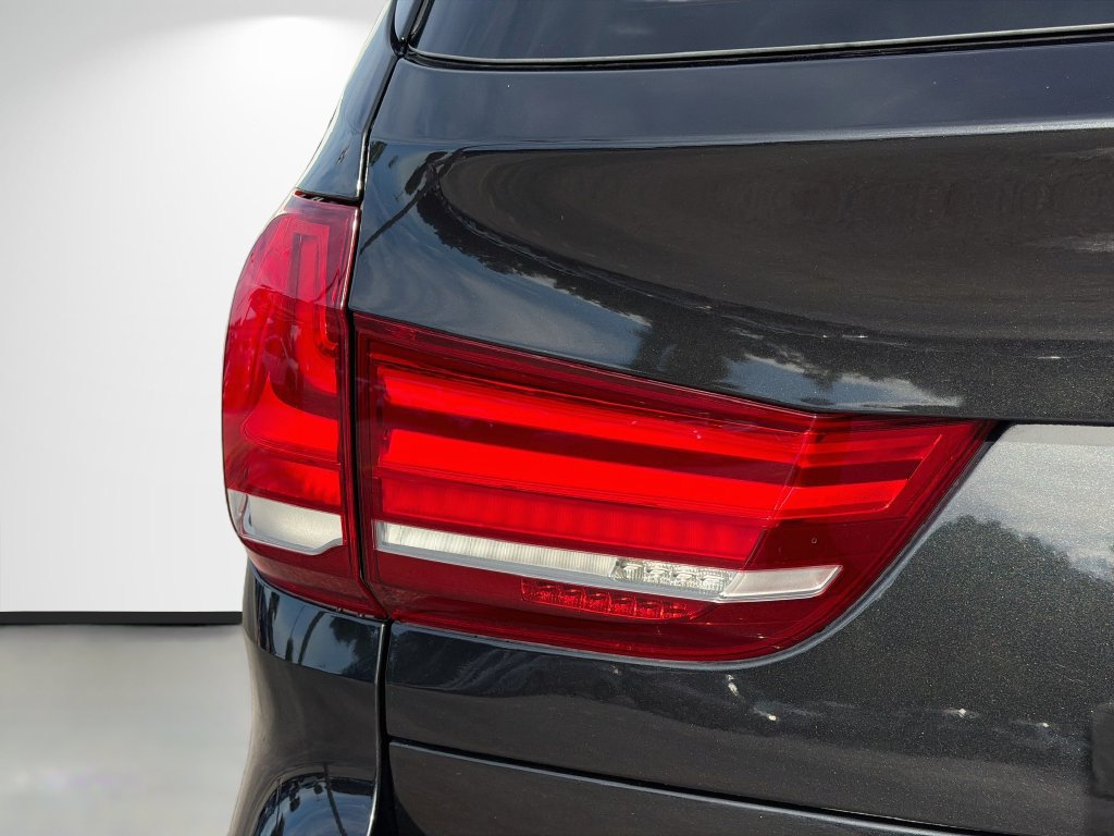 Used 2018 BMW X5 sDrive35i RWD image 9