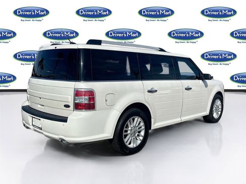 Used 2017 Ford Flex SEL image 8