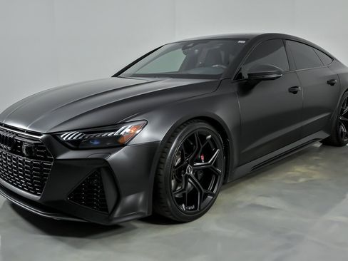 Used 2024 Audi RS 7 Performance AWD/4WD image 6