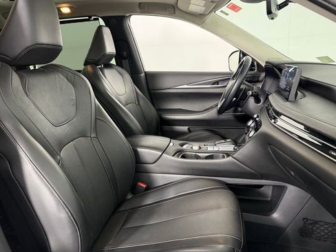 Used 2023 INFINITI QX60 Sensory w/ Cargo Package image 35