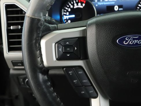 Used 2018 Ford F150 Lariat w/ Equipment Group 502A Luxury image 10