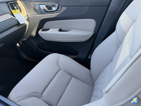 New 2026 Volvo XC60 B5 Plus w/ Protection Package image 15