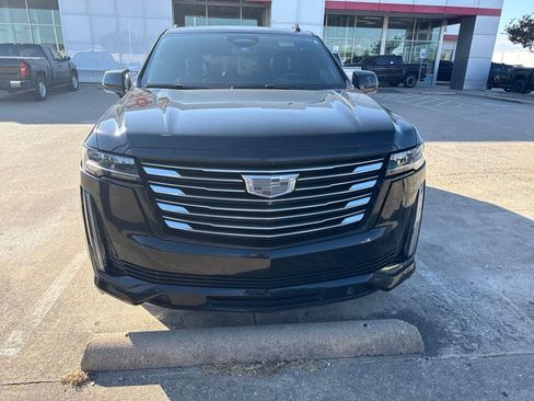 Used 2021 Cadillac Escalade Premium Luxury Platinum AWD/4WD image 2