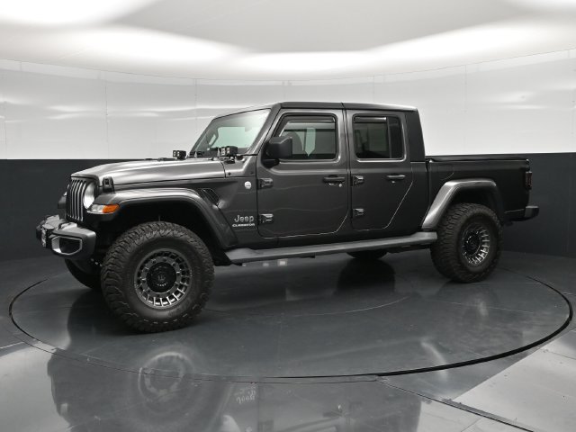 Used 2020 Jeep Gladiator Overland w/ Trailer Tow Package AWD/4WD image 8