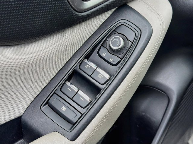 Used 2019 Subaru Forester Premium w/ All-Weather Package AWD/4WD image 25