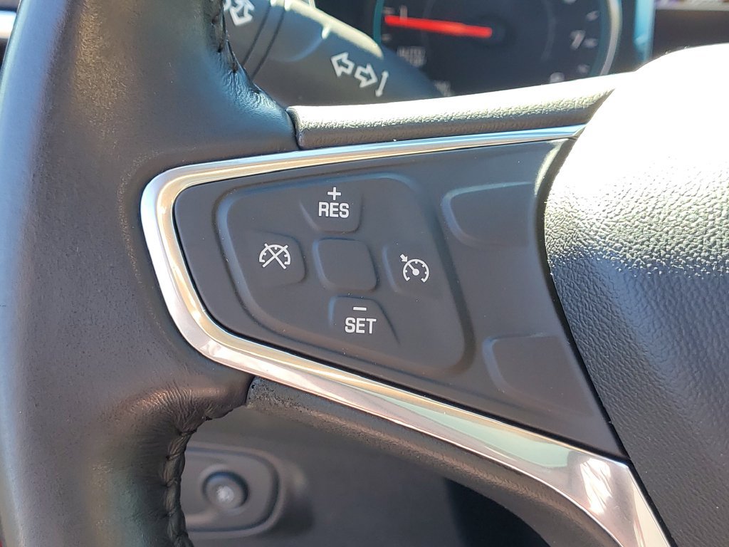Used 2018 Chevrolet Equinox Premier FWD image 9