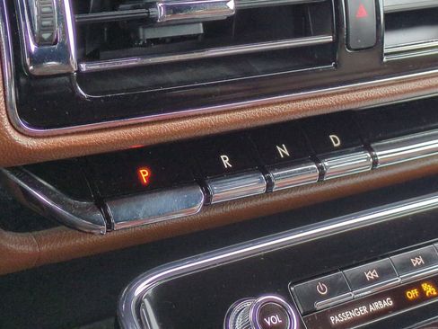 Used 2023 Lincoln Navigator Reserve w/ Equipment Group 201A image 39