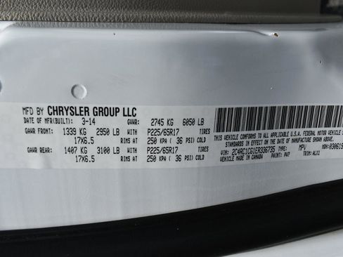 Used 2014 Chrysler Town & Country Touring-L w/ Driver Convenience Group FWD image 48