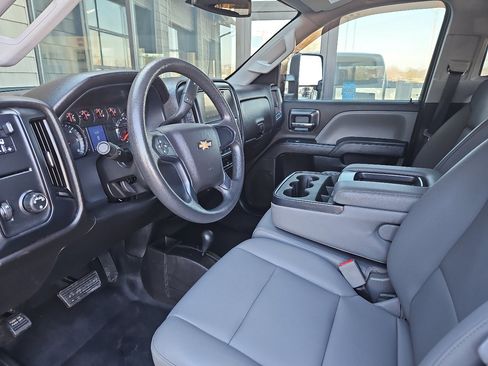 Used 2019 Chevrolet Silverado 2500 W/T w/ WT Convenience Package image 13