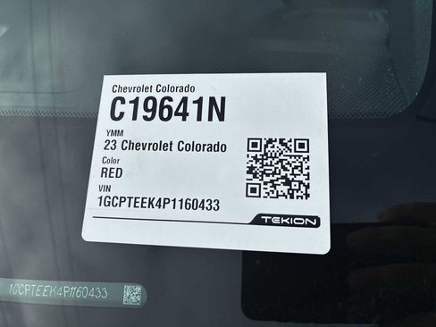 Used 2023 Chevrolet Colorado Trail Boss w/ LPO, Dark Essentials Package image 34