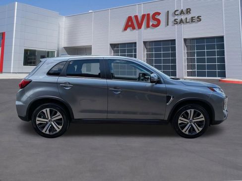 Used 2025 Mitsubishi Outlander Sport SE AWD/4WD image 5