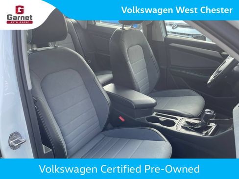 Used 2026 Volkswagen Jetta SE w/ Black Wheel Package FWD image 15