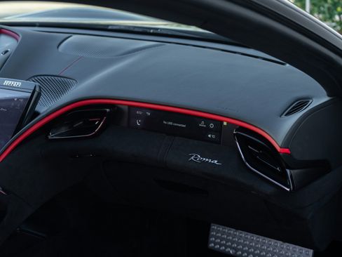 Used 2023 Ferrari Roma image 28