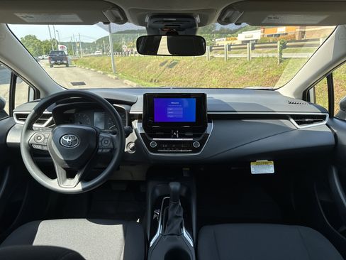 New 2025 Toyota Corolla LE w/ LE Premium Package FWD image 17
